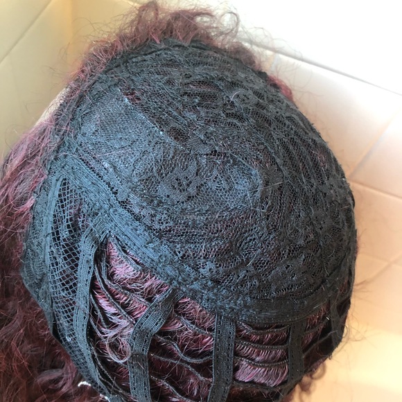 NWT synthetic curly Janet wig “Lilac” color 99J - Picture 9 of 9